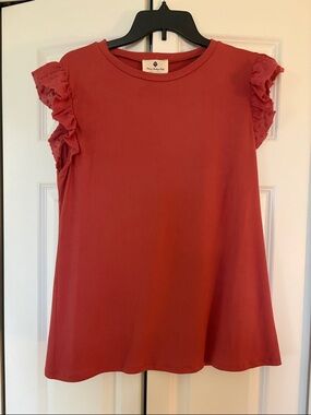 Betsey’s Boutique Red Ruffle Sleeve Short Sleeve Tee